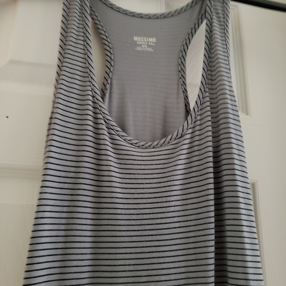 Maxi - Picture 2 of 2
